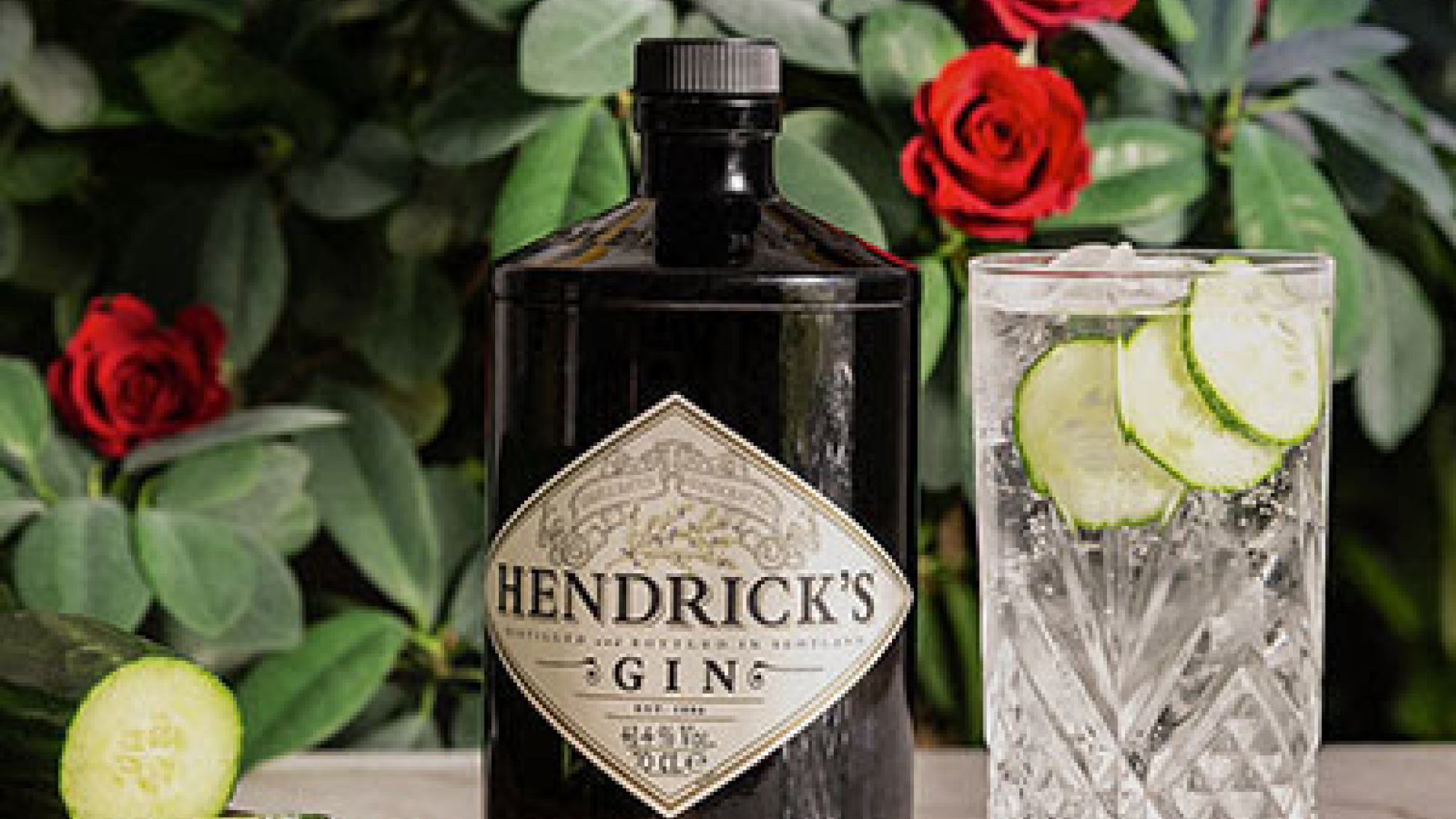 Hendrick s gin. Джин Hendrick's. Hendrix Gin. Джин тоник Хендрикс. Hendricks Amazonia Джин.